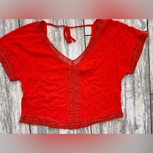 Forever 21 Bright Orange Lace-Accent Top size Medium Crop Gorgeous detail Flowy